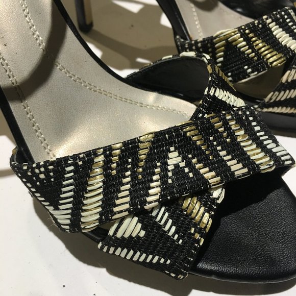 TAHARI High heel sandal shoe - Picture 6 of 7